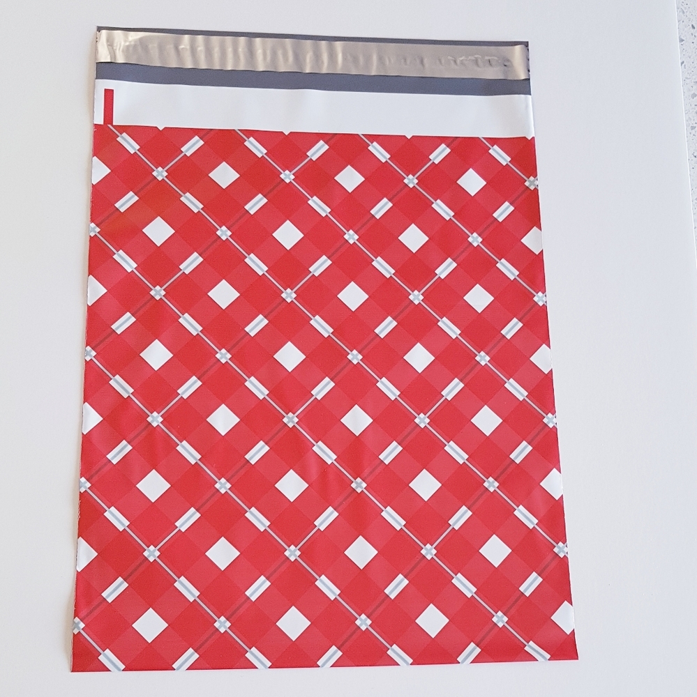 🎅🏼25 pcs Red Designed Poly Mailers 11.75"x 15.5" inches
